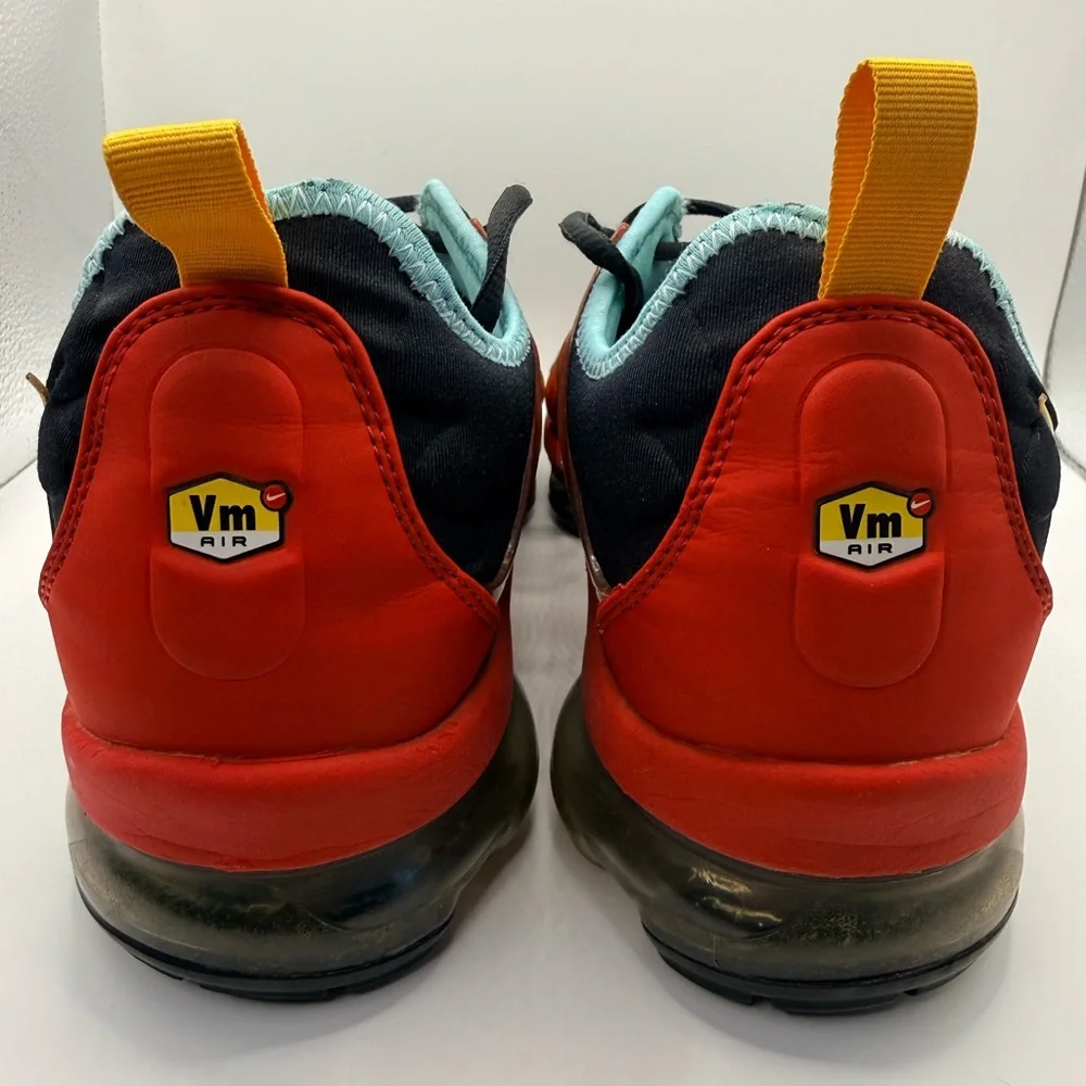 NIKE AIR VAPOR MAX PLUS “Stained Glass” Men’s Size 12 Black‎ Red Sneakers